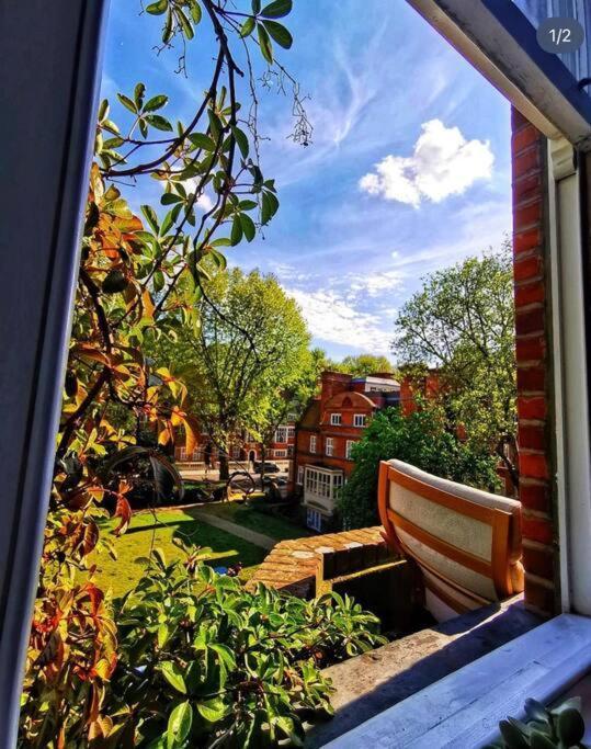 Luxury 2-bedroom In Prime South Kensington Apartment *